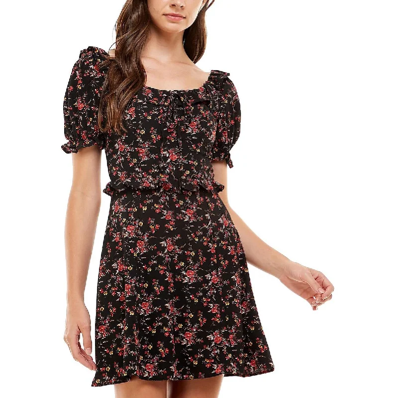Flare dresses with plaid designs for a cozy feel -City Studios Womens Juniors Floral Open Back Fit & Flare Dress Flare dresses with plaid designs for a cozy feel -City Studios Womens Juniors Floral Open Back Fit & Flare Dress