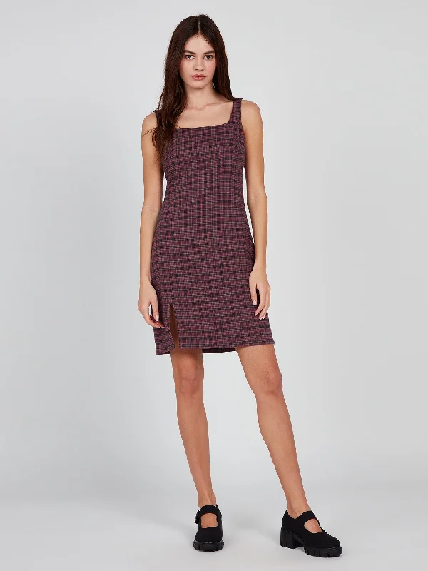 Mini dresses with asymmetrical neckline for a unique design -Chicheck Urself Dress - Eggplant Mini dresses with asymmetrical neckline for a unique design -Chicheck Urself Dress - Eggplant
