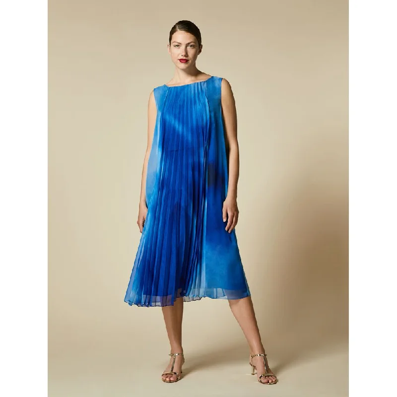 Mini dresses with geometric patterns for a bold statement -DANUBIO
