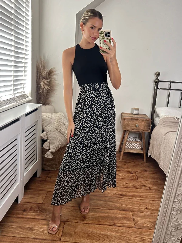 Mini dresses with tiered skirts for a fun vibe -Effie Pleated Midaxi Dress / Mono Animal Mini dresses with tiered skirts for a fun vibe -Effie Pleated Midaxi Dress / Mono Animal