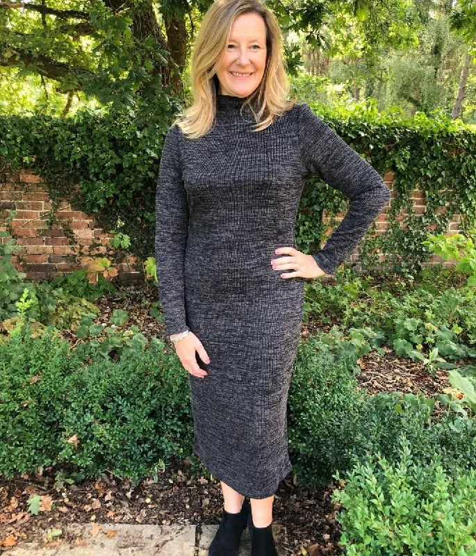 Halter neck mini dresses for a chic appearance -Grey Knitted Midi Dress