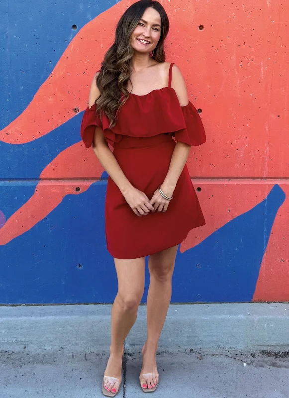 Mini dresses with gathered waist for a comfortable fit -Know Me sewing pattern 2067 Misses' Dresses by The Stitch Fitz Mini dresses with gathered waist for a comfortable fit -Know Me sewing pattern 2067 Misses' Dresses by The Stitch Fitz