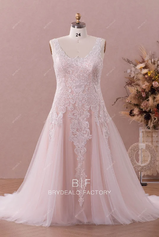 Flare dresses with puffed sleeves for a dramatic effect -Nude Pink Plus Size Lace Tulle Fit and Flare Wedding Dress Flare dresses with puffed sleeves for a dramatic effect -Nude Pink Plus Size Lace Tulle Fit and Flare Wedding Dress