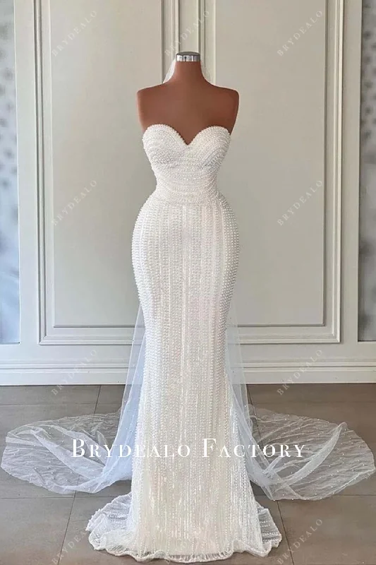 Flare dresses with square necks for a vintage feel -White Pearls Strapless Fit And Flare Court Train Wedding Dress Flare dresses with square necks for a vintage feel -White Pearls Strapless Fit And Flare Court Train Wedding Dress
