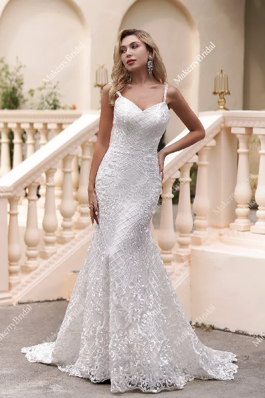 Black flare dresses for versatile styling -Spaghetti Strap Sweetheart Neckline Fit And Flare Wedding Dress Black flare dresses for versatile styling -Spaghetti Strap Sweetheart Neckline Fit And Flare Wedding Dress