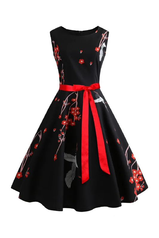 Flare dresses with tiered skirts for added volume -Robe vintage swing imprimée sans manches noire
