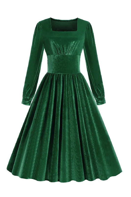 Flare dresses with fringe details for a western-inspired look -Robe vintage velours velours vert Flare dresses with fringe details for a western-inspired look -Robe vintage velours velours vert