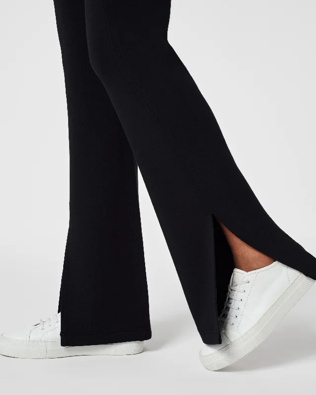 airessentials-slim-flare-slit-pant