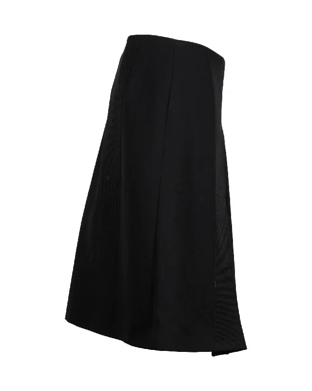 prada-pleated-a-line-skirt-in-black-wool